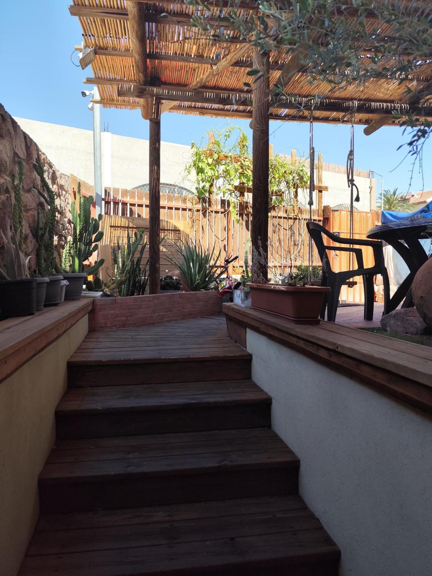 Meya's Place דירה